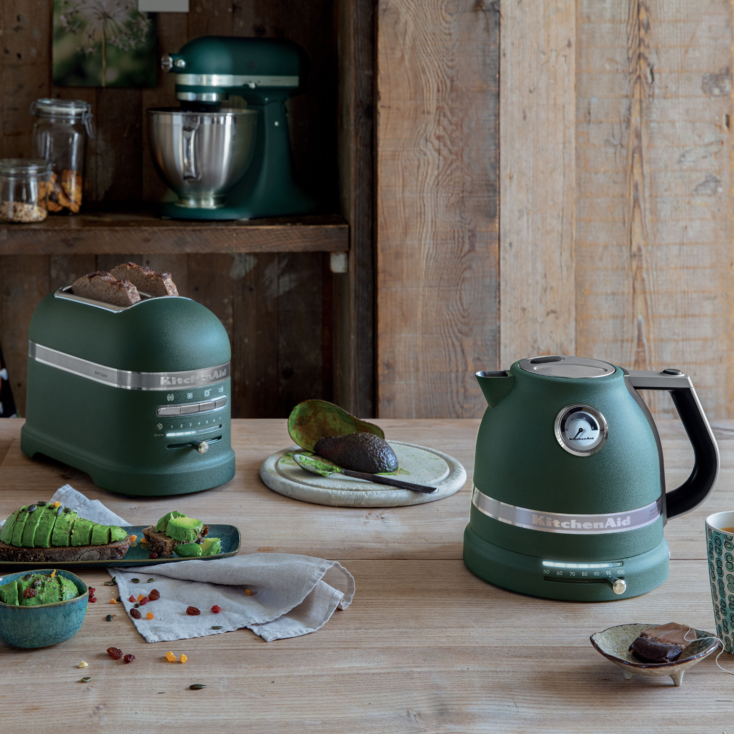 KitchenAid Artisan Frühstücksset inkl. Wasserkocher 5KEK1522, 2 Scheiben Toaster 5KMT2204 und Brötchenaufsatz
